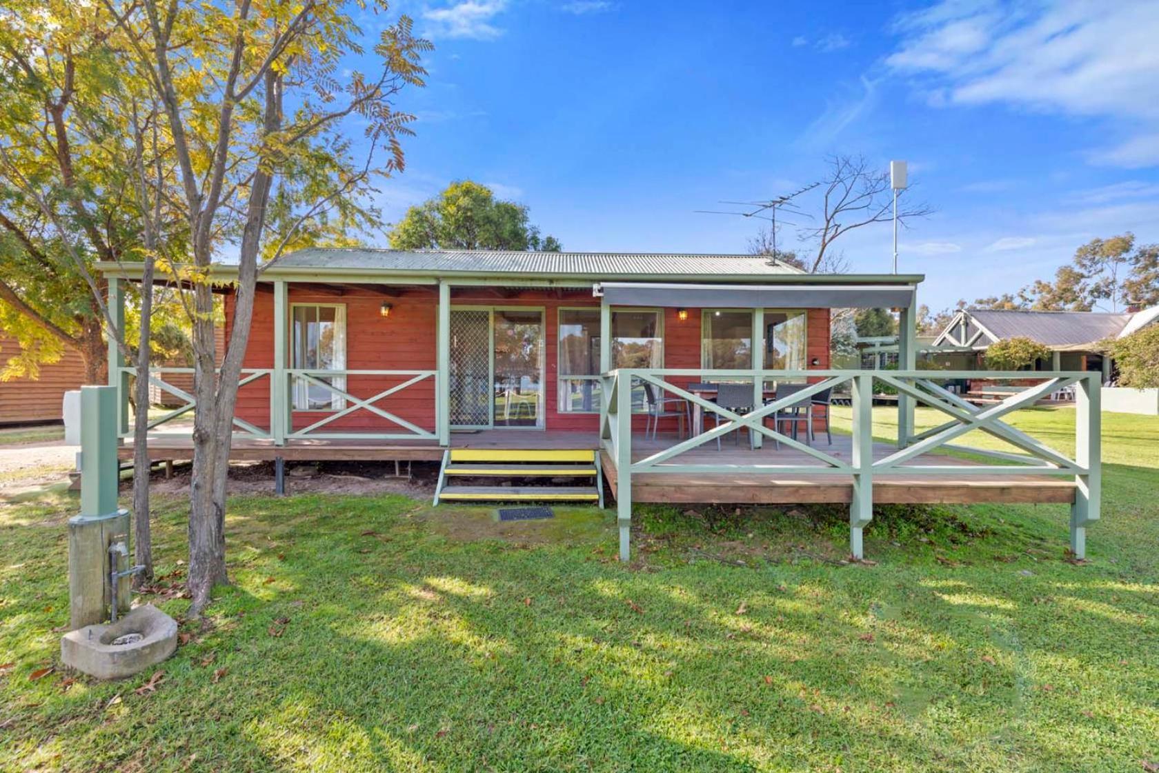 Hotel Lake Hume Holiday Park Exterior foto