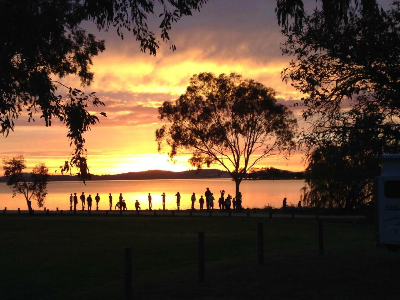 Hotel Lake Hume Holiday Park Exterior foto